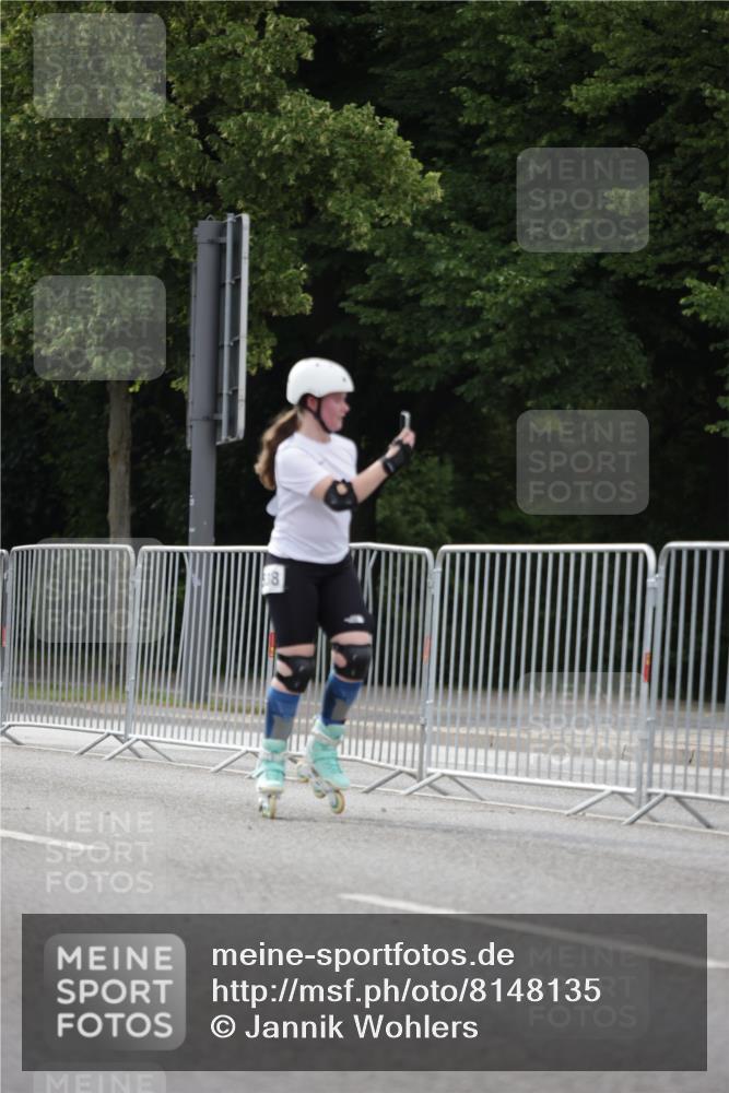 29.06.2025 - hella hamburg halbmarathon Jannik Wohlers http://msf.ph/oto/8148135 29.06.2025 09:10:42 Lombardsbrücke  meine-sportfotos.de
