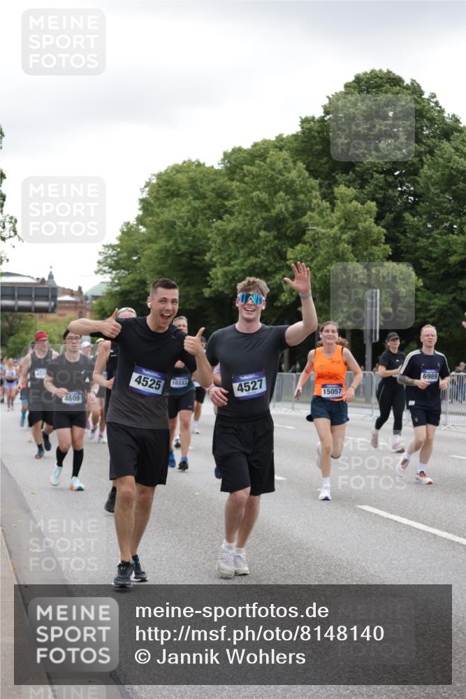 29.06.2025 - hella hamburg halbmarathon Jannik Wohlers http://msf.ph/oto/8148140 29.06.2025 10:48:56 Lombardsbrücke 1525, 1625, 2067, 2395, 2527, 2541, 2713, 2927, 3070, 3183, 3232, 3383, 3943, 4403, 4525, 4527, 4589, 4769, 4809, 5106, 5118, 5463, 6979, 6989, 7301, 7650, 7931, 7936, 8549, 9245, 9261, 10033, 10038, 10130, 10333, 10479, 10782, 10785, 11031, 11558, 11681, 12010, 12664, 12669, 13564, 13565, 14080, 14081, 14389, 14390, 15057, 16436, 16759, 17085, 17089, 17287, 17315, 17647, 17964, 18453, 18470 meine-sportfotos.de