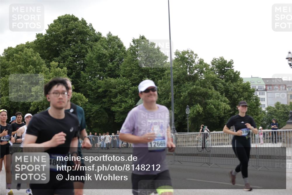 29.06.2025 - hella hamburg halbmarathon Jannik Wohlers http://msf.ph/oto/8148212 29.06.2025 10:49:00 Lombardsbrücke 1525, 1625, 1805, 2067, 2527, 2541, 2668, 2927, 3070, 3183, 3232, 3383, 3943, 4525, 4527, 4589, 4769, 4809, 5106, 5463, 6191, 6989, 7301, 7650, 7931, 7936, 8549, 9245, 9261, 10033, 10038, 10130, 10333, 10479, 10782, 10785, 11558, 11631, 11681, 12669, 13564, 13565, 14389, 14390, 15057, 15412, 16436, 16759, 17085, 17089, 17287, 17315, 17647, 17964, 18453, 18470, 18586 meine-sportfotos.de