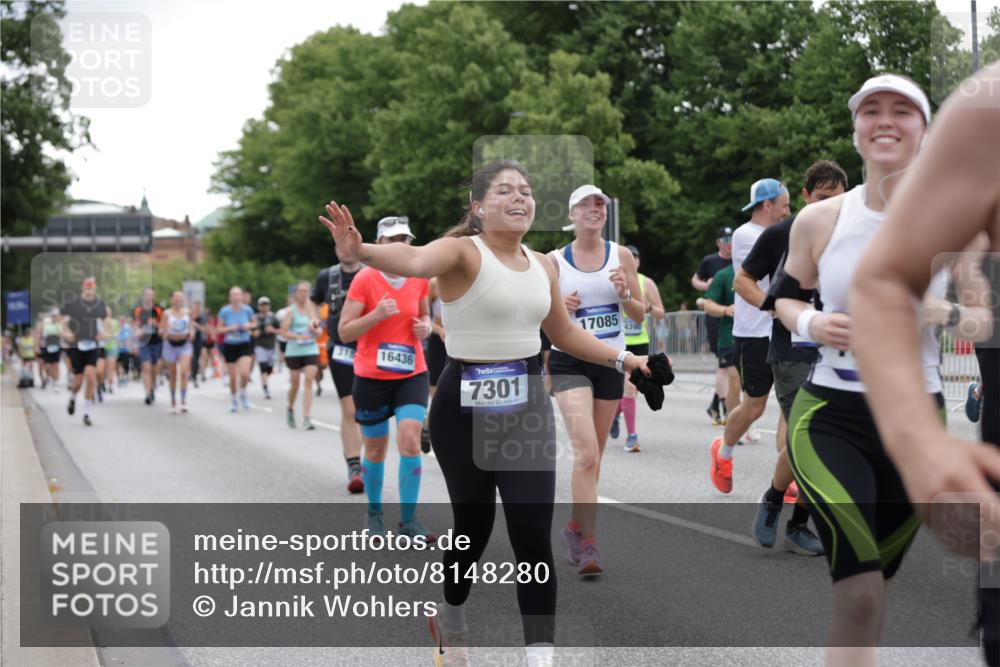 29.06.2025 - hella hamburg halbmarathon Jannik Wohlers http://msf.ph/oto/8148280 29.06.2025 10:49:03 Lombardsbrücke 1525, 1625, 1805, 2067, 2527, 2541, 2668, 2927, 3070, 3183, 3232, 3383, 3943, 4525, 4527, 4589, 4769, 4809, 5106, 5463, 6191, 6989, 7301, 7650, 7936, 8549, 9245, 9261, 10033, 10130, 10333, 10479, 11558, 11631, 12669, 13915, 13942, 14137, 14389, 14390, 14529, 15057, 15412, 16436, 16944, 17085, 17089, 17964, 18470, 18586, 19071, 19247 meine-sportfotos.de