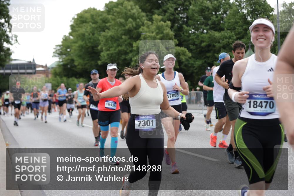 29.06.2025 - hella hamburg halbmarathon Jannik Wohlers http://msf.ph/oto/8148288 29.06.2025 10:49:03 Lombardsbrücke 1525, 1625, 1805, 2067, 2527, 2541, 2668, 2927, 3070, 3183, 3232, 3383, 3943, 4525, 4527, 4589, 4769, 4809, 5106, 5463, 6191, 6989, 7301, 7650, 7936, 8549, 9245, 9261, 10033, 10130, 10333, 10479, 11558, 11631, 12669, 13915, 13942, 14137, 14389, 14390, 14529, 15057, 15412, 16436, 16944, 17085, 17089, 17964, 18470, 18586, 19071, 19247 meine-sportfotos.de
