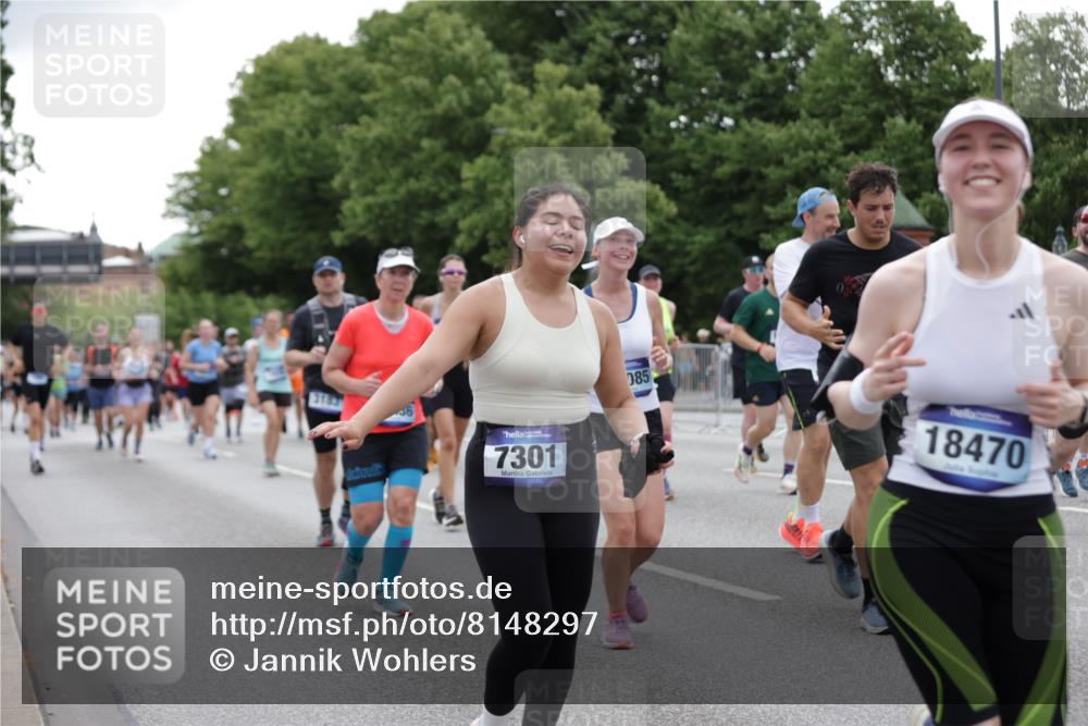 29.06.2025 - hella hamburg halbmarathon Jannik Wohlers http://msf.ph/oto/8148297 29.06.2025 10:49:03 Lombardsbrücke 1525, 1625, 1805, 2067, 2527, 2541, 2668, 2927, 3070, 3183, 3232, 3383, 3943, 4525, 4527, 4589, 4769, 4809, 5106, 5463, 6191, 6989, 7301, 7650, 7936, 8549, 9245, 9261, 10033, 10130, 10333, 10479, 11558, 11631, 12669, 13915, 13942, 14137, 14389, 14390, 14529, 15057, 15412, 16436, 16944, 17085, 17089, 17964, 18470, 18586, 19071, 19247 meine-sportfotos.de