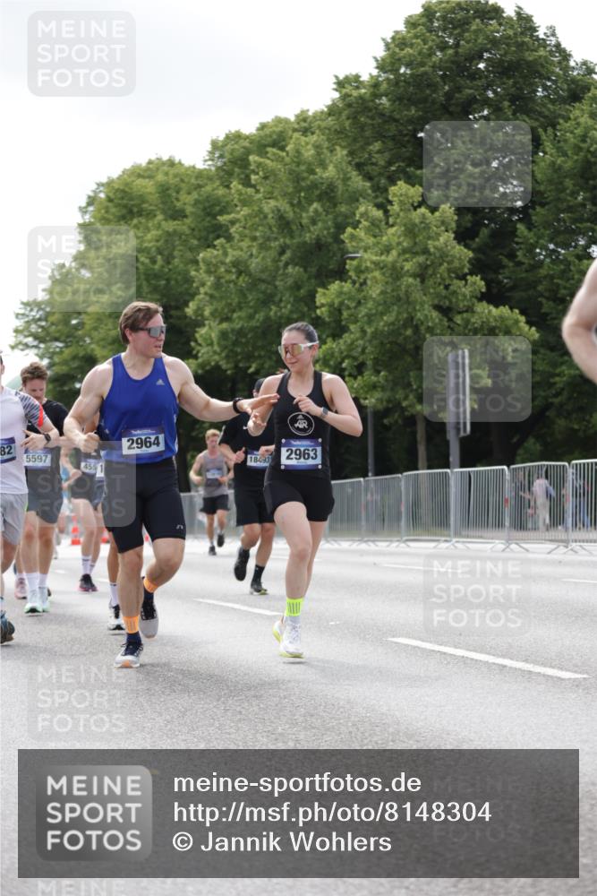 29.06.2025 - hella hamburg halbmarathon Jannik Wohlers http://msf.ph/oto/8148304 29.06.2025 10:12:04 Lombardsbrücke 1610, 1785, 1850, 2963, 2964, 3182, 3248, 3262, 3746, 4453, 4499, 4554, 5166, 5176, 5597, 5598, 6822, 6871, 6966, 7014, 8971, 9254, 9405, 10581, 10685, 13816, 14540, 14863, 14868, 15369, 16473, 18493 meine-sportfotos.de