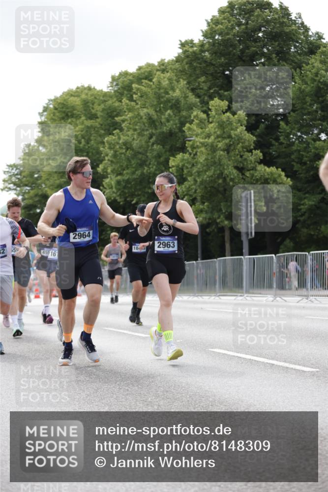 29.06.2025 - hella hamburg halbmarathon Jannik Wohlers http://msf.ph/oto/8148309 29.06.2025 10:12:04 Lombardsbrücke 1610, 1785, 1850, 2963, 2964, 3182, 3248, 3262, 3746, 4453, 4499, 4554, 5166, 5176, 5597, 5598, 6822, 6871, 6966, 7014, 8971, 9254, 9405, 10581, 10685, 13816, 14540, 14863, 14868, 15369, 16473, 18493 meine-sportfotos.de