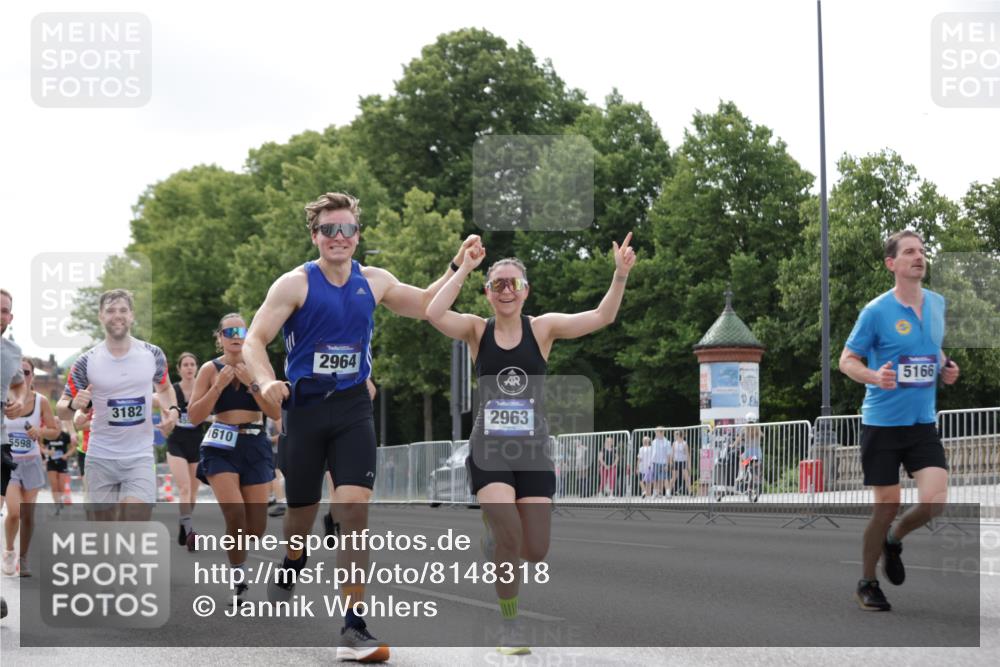 29.06.2025 - hella hamburg halbmarathon Jannik Wohlers http://msf.ph/oto/8148318 29.06.2025 10:12:04 Lombardsbrücke 1610, 1785, 1850, 2963, 2964, 3182, 3248, 3262, 3746, 4453, 4499, 4554, 5166, 5176, 5597, 5598, 6822, 6871, 6966, 7014, 8971, 9254, 9405, 10581, 10685, 13816, 14540, 14863, 14868, 15369, 16473, 18493 meine-sportfotos.de