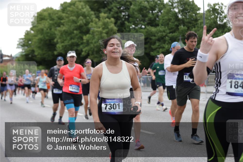 29.06.2025 - hella hamburg halbmarathon Jannik Wohlers http://msf.ph/oto/8148322 29.06.2025 10:49:04 Lombardsbrücke 1525, 1625, 1805, 2067, 2527, 2668, 3183, 3232, 3383, 3943, 4525, 4527, 4589, 4769, 4809, 5106, 5463, 6191, 6989, 7301, 7305, 7339, 7650, 8549, 9261, 10130, 10333, 10479, 11558, 11631, 12388, 12669, 13915, 13942, 14137, 14389, 14390, 14529, 15057, 15412, 16436, 16944, 17085, 17089, 17964, 18470, 18586, 19071, 19247 meine-sportfotos.de