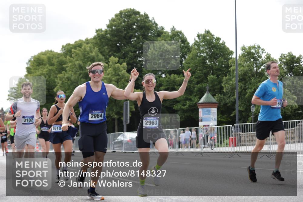 29.06.2025 - hella hamburg halbmarathon Jannik Wohlers http://msf.ph/oto/8148327 29.06.2025 10:12:05 Lombardsbrücke 1249, 1610, 1785, 1850, 2963, 2964, 3182, 3248, 3262, 3746, 4453, 4499, 4554, 5166, 5176, 5597, 5598, 6822, 6871, 6966, 7014, 8971, 9254, 9405, 10581, 10685, 13566, 13816, 14540, 14863, 14868, 15369, 16473, 18178, 18493 meine-sportfotos.de