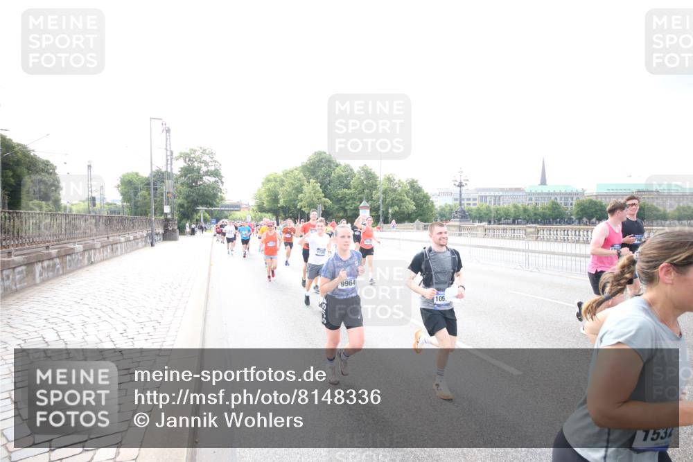 29.06.2025 - hella hamburg halbmarathon Jannik Wohlers http://msf.ph/oto/8148336 29.06.2025 10:17:33 Lombardsbrücke 1159, 1160, 1268, 1325, 1622, 1641, 2094, 2147, 2931, 3138, 3977, 5004, 5290, 5611, 5733, 7094, 7641, 7649, 7838, 7882, 7883, 8128, 8248, 8607, 8799, 9400, 9539, 9717, 9734, 9798, 9964, 10174, 10332, 10509, 10831, 11156, 11275, 11352, 11450, 11656, 11916, 12401, 12553, 12598, 12752, 13681, 13843, 14013, 14420, 14496, 14701, 14738, 14795, 14825, 14831, 15182, 15203, 15322, 15614, 16038, 16576, 16644, 16707, 16792, 17270, 17616 meine-sportfotos.de