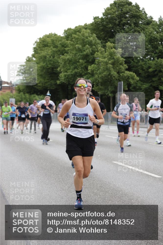 29.06.2025 - hella hamburg halbmarathon Jannik Wohlers http://msf.ph/oto/8148352 29.06.2025 10:49:12 Lombardsbrücke 1040, 1041, 1625, 1805, 1888, 2466, 2668, 2862, 2997, 3183, 3383, 3943, 4769, 5076, 5552, 5694, 6191, 6694, 7305, 7339, 7650, 7679, 9162, 9261, 10704, 11558, 11631, 12388, 13764, 13915, 13942, 14137, 14184, 14389, 14390, 14529, 15063, 15412, 15582, 16097, 16265, 16436, 16512, 16944, 16953, 17085, 17089, 17196, 18086, 18404, 18586, 18684, 19071, 19247 meine-sportfotos.de