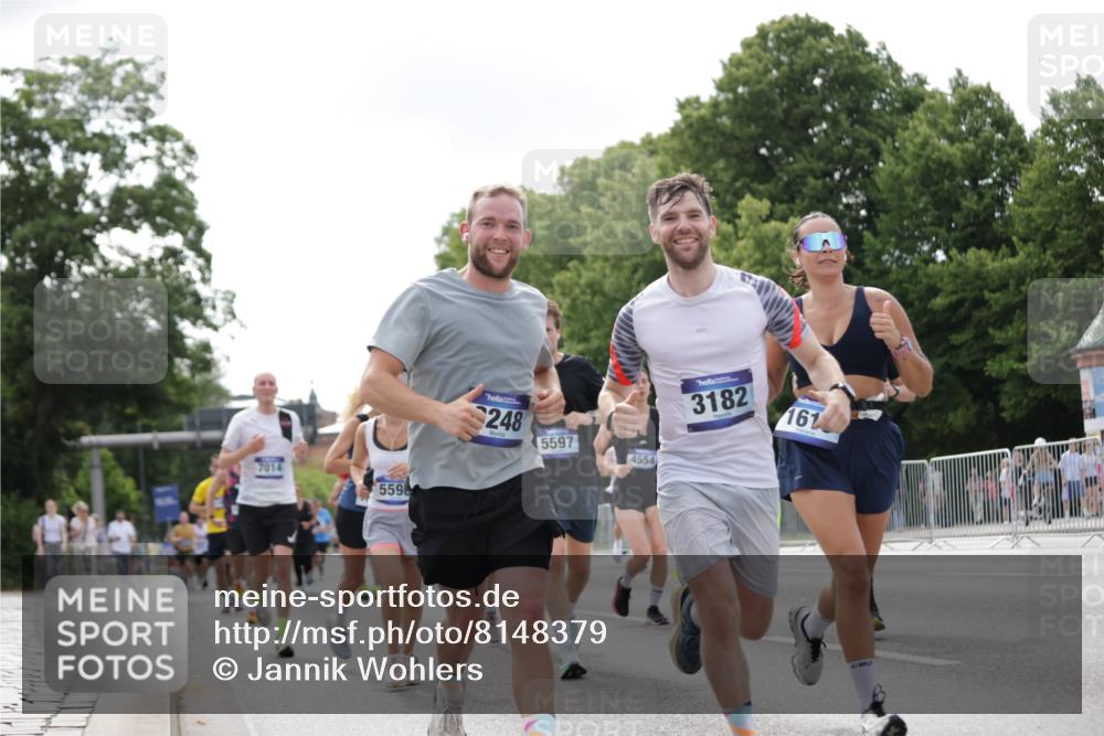 29.06.2025 - hella hamburg halbmarathon Jannik Wohlers http://msf.ph/oto/8148379 29.06.2025 10:12:06 Lombardsbrücke 1249, 1610, 1785, 1850, 2963, 2964, 3182, 3248, 3262, 4453, 4499, 4554, 5150, 5166, 5176, 5597, 5598, 6822, 6871, 6966, 7014, 8971, 9254, 9405, 10581, 10685, 12456, 13566, 13816, 14540, 14863, 14868, 15369, 16473, 18178, 18493 meine-sportfotos.de