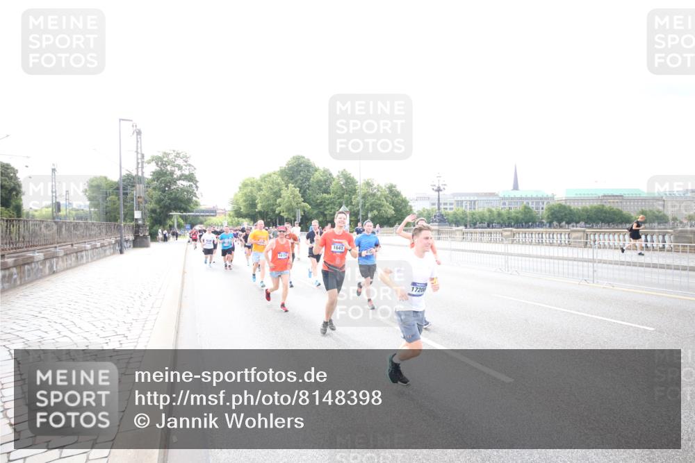 29.06.2025 - hella hamburg halbmarathon Jannik Wohlers http://msf.ph/oto/8148398 29.06.2025 10:17:34 Lombardsbrücke 1159, 1160, 1268, 1325, 1622, 1641, 2147, 2931, 3138, 3977, 5004, 5290, 5611, 5733, 7094, 7641, 7649, 7838, 7882, 7883, 8128, 8248, 8607, 8799, 9400, 9539, 9717, 9734, 9798, 9964, 10174, 10332, 10509, 10831, 10946, 11156, 11275, 11352, 11450, 11656, 11916, 11949, 12274, 12401, 12553, 12598, 12752, 13681, 13843, 14013, 14420, 14496, 14701, 14738, 14795, 14825, 14831, 15182, 15183, 15203, 15322, 15614, 16038, 16576, 16644, 16707, 16792, 17270, 17616 meine-sportfotos.de