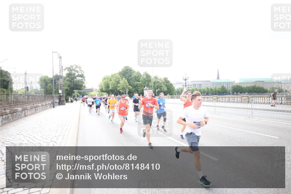 29.06.2025 - hella hamburg halbmarathon Jannik Wohlers http://msf.ph/oto/8148410 29.06.2025 10:17:34 Lombardsbrücke 1159, 1160, 1268, 1325, 1622, 1641, 2147, 2931, 3138, 3977, 5004, 5290, 5611, 5733, 7094, 7641, 7649, 7838, 7882, 7883, 8128, 8248, 8607, 8799, 9400, 9539, 9717, 9734, 9798, 9964, 10174, 10332, 10509, 10831, 10946, 11156, 11275, 11352, 11450, 11656, 11916, 11949, 12274, 12401, 12553, 12598, 12752, 13681, 13843, 14013, 14420, 14496, 14701, 14738, 14795, 14825, 14831, 15182, 15183, 15203, 15322, 15614, 16038, 16576, 16644, 16707, 16792, 17270, 17616 meine-sportfotos.de