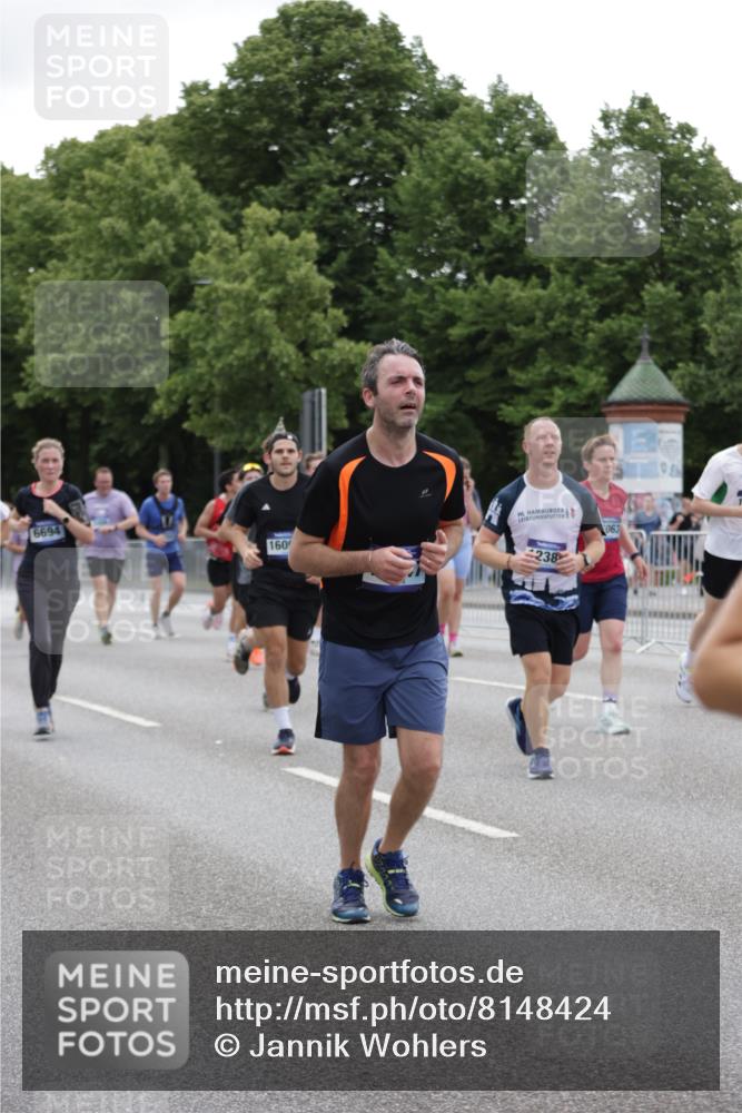 29.06.2025 - hella hamburg halbmarathon Jannik Wohlers http://msf.ph/oto/8148424 29.06.2025 10:49:14 Lombardsbrücke 1040, 1041, 1625, 1805, 1888, 2466, 2668, 2862, 2997, 3183, 3383, 3943, 5076, 5552, 5694, 6191, 6694, 7305, 7339, 7366, 7650, 7679, 9162, 9261, 10403, 10704, 11558, 11631, 12388, 13764, 13915, 13942, 14137, 14184, 14214, 14389, 14390, 14529, 15063, 15412, 15582, 16097, 16265, 16512, 16944, 16953, 16975, 17196, 18086, 18404, 18586, 18684, 19071, 19247 meine-sportfotos.de