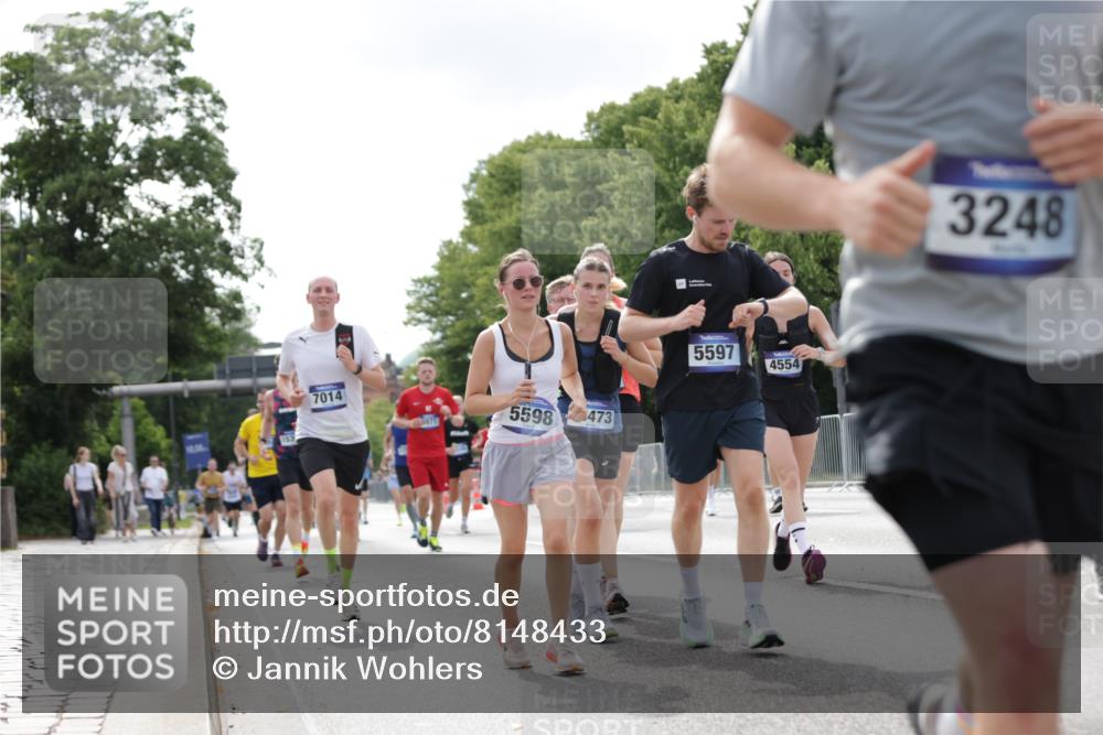 29.06.2025 - hella hamburg halbmarathon Jannik Wohlers http://msf.ph/oto/8148433 29.06.2025 10:12:07 Lombardsbrücke 1249, 1610, 1785, 1850, 2963, 2964, 3182, 3248, 3262, 4453, 4499, 4554, 5150, 5166, 5176, 5597, 5598, 6822, 6871, 6966, 7014, 8971, 9254, 9405, 10581, 10685, 12456, 13566, 13816, 14540, 14868, 15369, 16473, 18178, 18493 meine-sportfotos.de