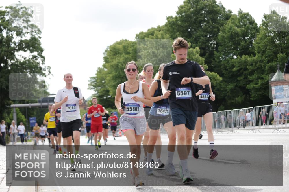 29.06.2025 - hella hamburg halbmarathon Jannik Wohlers http://msf.ph/oto/8148460 29.06.2025 10:12:07 Lombardsbrücke 1249, 1610, 1785, 1850, 2963, 2964, 3182, 3248, 3262, 4453, 4499, 4554, 5150, 5166, 5176, 5597, 5598, 6822, 6871, 6966, 7014, 8971, 9254, 9405, 10581, 10685, 12456, 13566, 13816, 14540, 14868, 15369, 16473, 18178, 18493 meine-sportfotos.de
