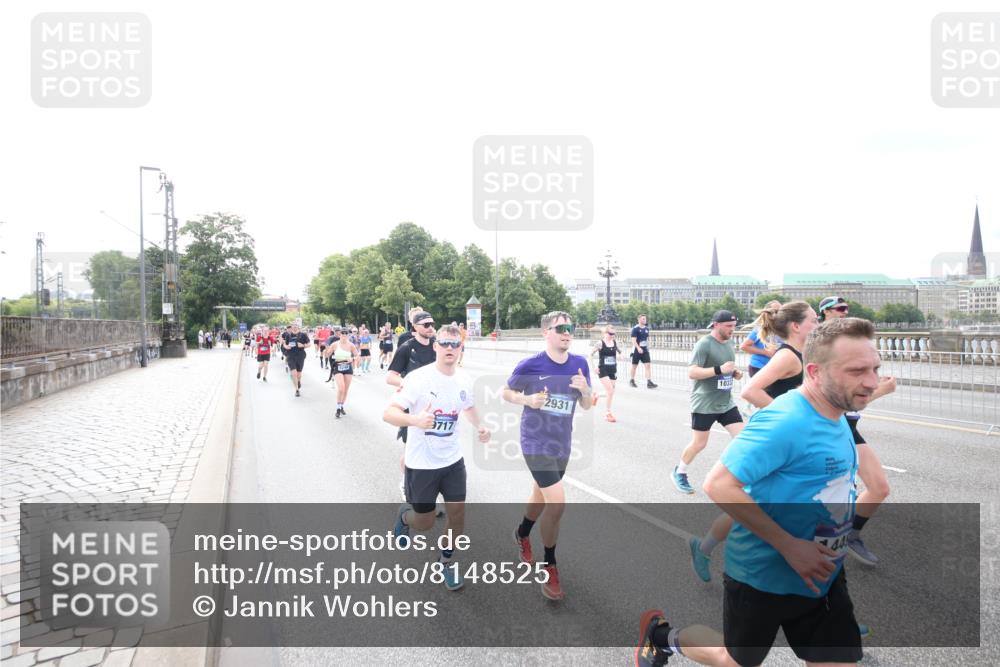 29.06.2025 - hella hamburg halbmarathon Jannik Wohlers http://msf.ph/oto/8148525 29.06.2025 10:17:38 Lombardsbrücke 1159, 1160, 1268, 1325, 1554, 1622, 1641, 1982, 2147, 2931, 3977, 4804, 5004, 5290, 6270, 7094, 7641, 7649, 7838, 7882, 7883, 8067, 8128, 8248, 8607, 8799, 9539, 9717, 9734, 9844, 9964, 10174, 10332, 10509, 10831, 10946, 11275, 11352, 11450, 11656, 11916, 11949, 12274, 12401, 12553, 12598, 12752, 13619, 13681, 13843, 14013, 14320, 14496, 14701, 14738, 14795, 14825, 14831, 15182, 15183, 15203, 15322, 15343, 15614, 16109, 16644, 16707, 16792, 16829 meine-sportfotos.de