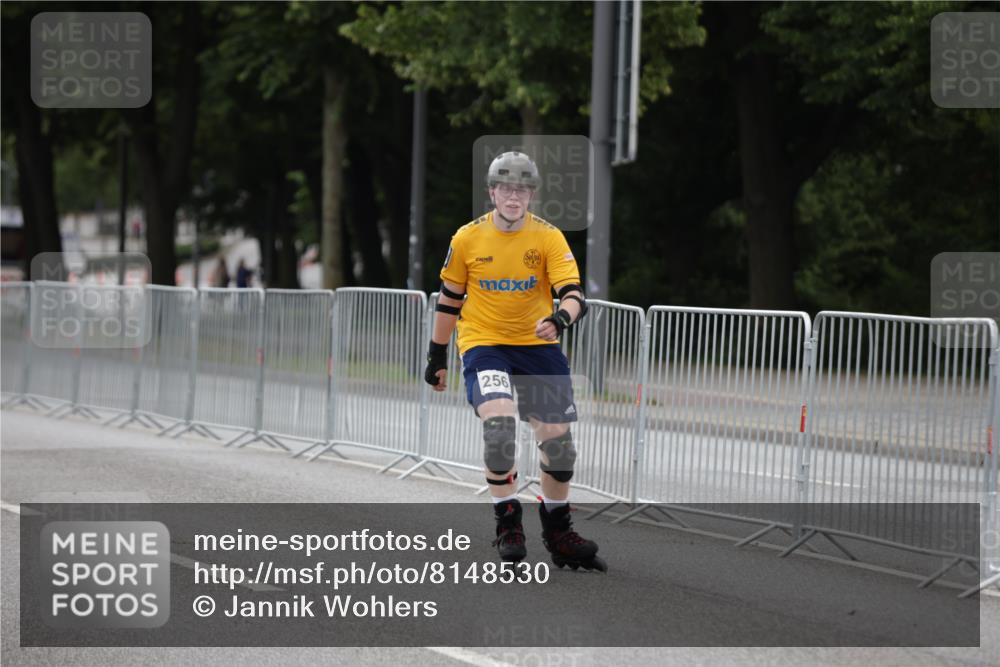 29.06.2025 - hella hamburg halbmarathon Jannik Wohlers http://msf.ph/oto/8148530 29.06.2025 09:11:36 Lombardsbrücke  meine-sportfotos.de