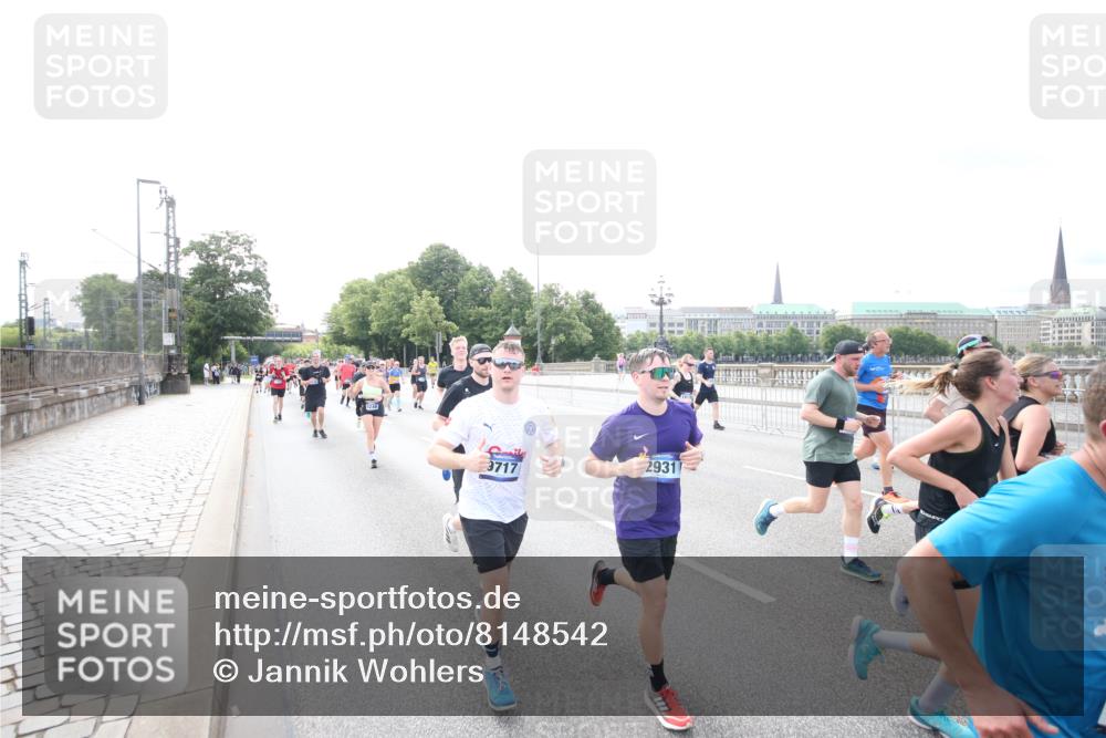29.06.2025 - hella hamburg halbmarathon Jannik Wohlers http://msf.ph/oto/8148542 29.06.2025 10:17:38 Lombardsbrücke 1159, 1160, 1268, 1325, 1554, 1622, 1641, 1982, 2147, 2931, 3977, 4804, 5004, 5290, 6270, 7094, 7641, 7649, 7838, 7882, 7883, 8067, 8128, 8248, 8607, 8799, 9539, 9717, 9734, 9844, 9964, 10174, 10332, 10509, 10831, 10946, 11275, 11352, 11450, 11656, 11916, 11949, 12274, 12401, 12553, 12598, 12752, 13619, 13681, 13843, 14013, 14320, 14496, 14701, 14738, 14795, 14825, 14831, 15182, 15183, 15203, 15322, 15343, 15614, 16109, 16644, 16707, 16792, 16829 meine-sportfotos.de