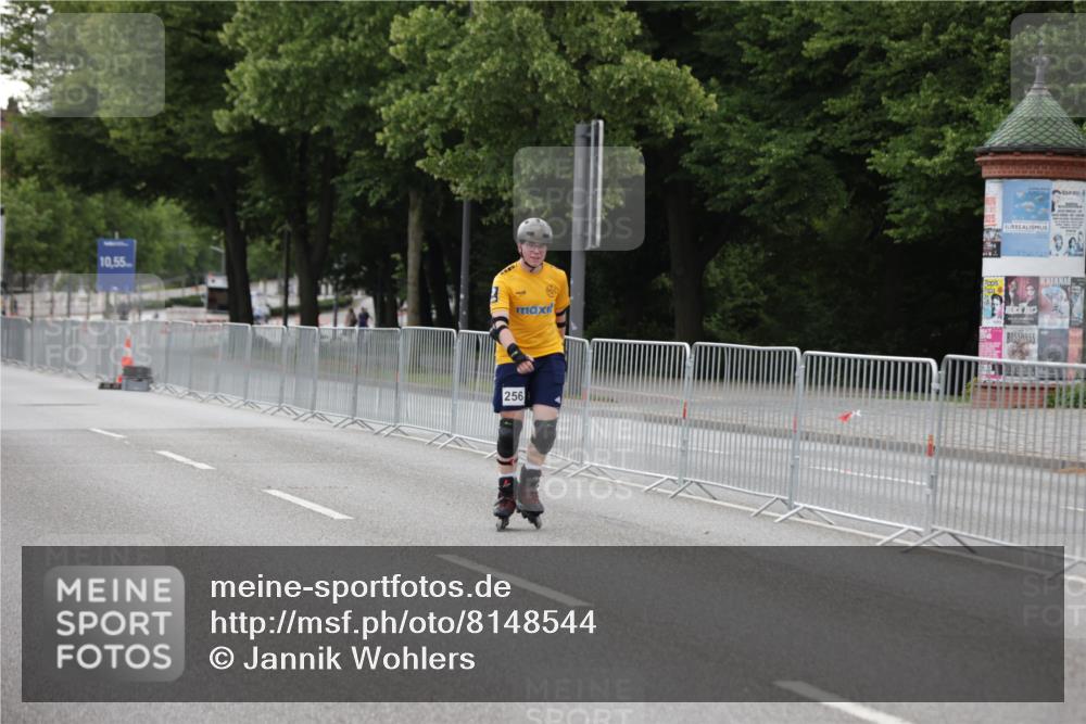 29.06.2025 - hella hamburg halbmarathon Jannik Wohlers http://msf.ph/oto/8148544 29.06.2025 09:11:36 Lombardsbrücke  meine-sportfotos.de