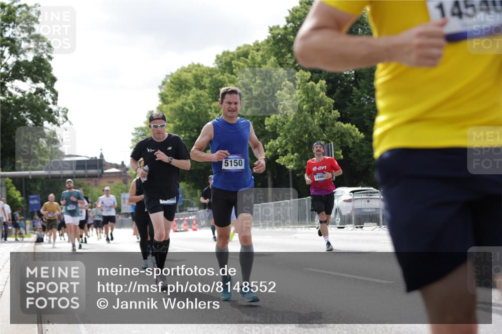 29.06.2025 - hella hamburg halbmarathon Jannik Wohlers http://msf.ph/oto/8148552 29.06.2025 10:12:13 Lombardsbrücke 1249, 1610, 1785, 1851, 1939, 2531, 2891, 2963, 2964, 3182, 3248, 3262, 4453, 4499, 4554, 5150, 5166, 5597, 5598, 6822, 6966, 7014, 7907, 8917, 8971, 9254, 10581, 12456, 13566, 13816, 14540, 14869, 15012, 15369, 16473, 16826, 16911, 17994, 18178, 18493 meine-sportfotos.de