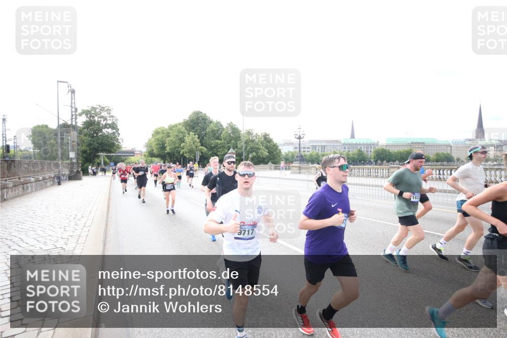 29.06.2025 - hella hamburg halbmarathon Jannik Wohlers http://msf.ph/oto/8148554 29.06.2025 10:17:39 Lombardsbrücke 1159, 1160, 1268, 1325, 1554, 1622, 1641, 1982, 2147, 2634, 2931, 3125, 3977, 4804, 5004, 6270, 7094, 7641, 7649, 7838, 7882, 7883, 8067, 8128, 8248, 8607, 8799, 9539, 9717, 9734, 9844, 9964, 10332, 10509, 10831, 10908, 10946, 11352, 11450, 11656, 11949, 12274, 12401, 12553, 12598, 12752, 12939, 13619, 13681, 13843, 14013, 14320, 14496, 14701, 14738, 14795, 14831, 15182, 15183, 15203, 15322, 15343, 15614, 16109, 16644, 16792, 16829 meine-sportfotos.de