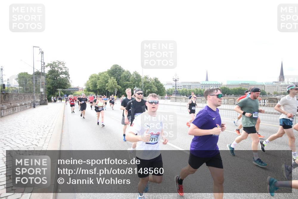 29.06.2025 - hella hamburg halbmarathon Jannik Wohlers http://msf.ph/oto/8148560 29.06.2025 10:17:39 Lombardsbrücke 1159, 1160, 1268, 1325, 1554, 1622, 1641, 1982, 2147, 2634, 2931, 3125, 3977, 4804, 5004, 6270, 7094, 7641, 7649, 7838, 7882, 7883, 8067, 8128, 8248, 8607, 8799, 9539, 9717, 9734, 9844, 9964, 10332, 10509, 10831, 10908, 10946, 11352, 11450, 11656, 11949, 12274, 12401, 12553, 12598, 12752, 12939, 13619, 13681, 13843, 14013, 14320, 14496, 14701, 14738, 14795, 14831, 15182, 15183, 15203, 15322, 15343, 15614, 16109, 16644, 16792, 16829 meine-sportfotos.de