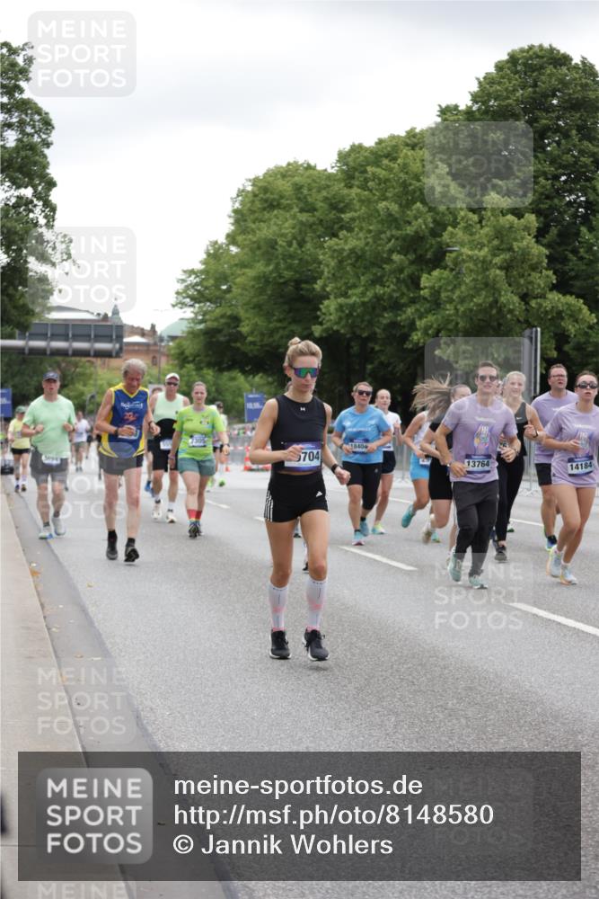 29.06.2025 - hella hamburg halbmarathon Jannik Wohlers http://msf.ph/oto/8148580 29.06.2025 10:49:17 Lombardsbrücke 1040, 1041, 1625, 1805, 1888, 2466, 2668, 2862, 2997, 3943, 5076, 5552, 5694, 6191, 6694, 7305, 7339, 7366, 7679, 8065, 9162, 10403, 10704, 11631, 12124, 12388, 13764, 13915, 13942, 14137, 14184, 14214, 14529, 14692, 15063, 15412, 15582, 16097, 16265, 16512, 16944, 16953, 16975, 17196, 17408, 18086, 18404, 18586, 18684, 19071, 19247 meine-sportfotos.de
