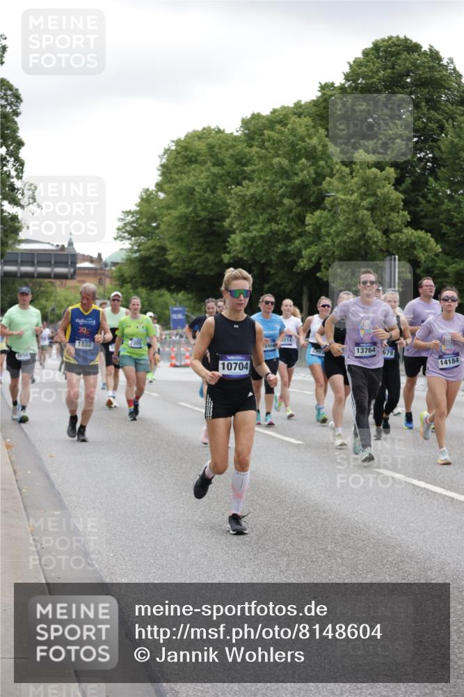 29.06.2025 - hella hamburg halbmarathon Jannik Wohlers http://msf.ph/oto/8148604 29.06.2025 10:49:18 Lombardsbrücke 1040, 1041, 1805, 1888, 2212, 2466, 2668, 2862, 2997, 5076, 5552, 5694, 6191, 6694, 7305, 7339, 7366, 7679, 8065, 9162, 10403, 10704, 11631, 12124, 12388, 13764, 13915, 13942, 14137, 14184, 14214, 14529, 14545, 14692, 15063, 15412, 15582, 16097, 16265, 16512, 16944, 16953, 16975, 17196, 17408, 18086, 18404, 18586, 18684, 19071, 19247 meine-sportfotos.de
