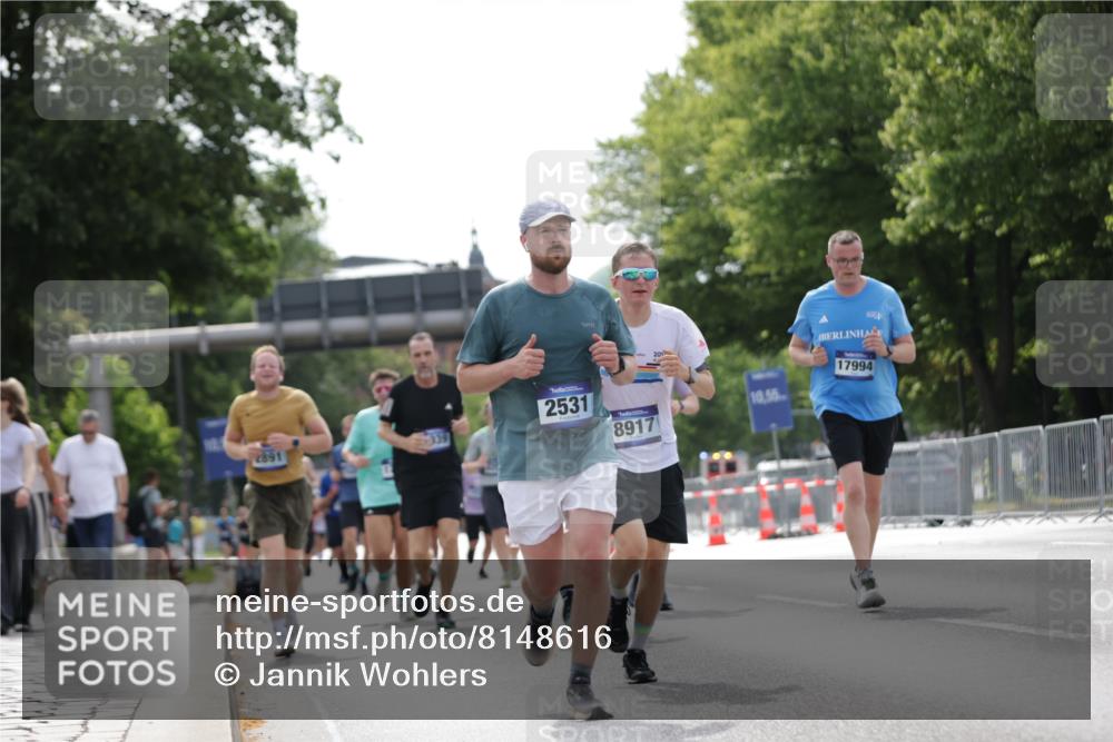 29.06.2025 - hella hamburg halbmarathon Jannik Wohlers http://msf.ph/oto/8148616 29.06.2025 10:12:17 Lombardsbrücke 1249, 1610, 1785, 1851, 1939, 2531, 2891, 2963, 2964, 3182, 3248, 4554, 5150, 5166, 5597, 5598, 6207, 7014, 7907, 8917, 8971, 10581, 11025, 12456, 13566, 13816, 14540, 14869, 15012, 15369, 16473, 16826, 16911, 17061, 17994, 18178, 18493 meine-sportfotos.de
