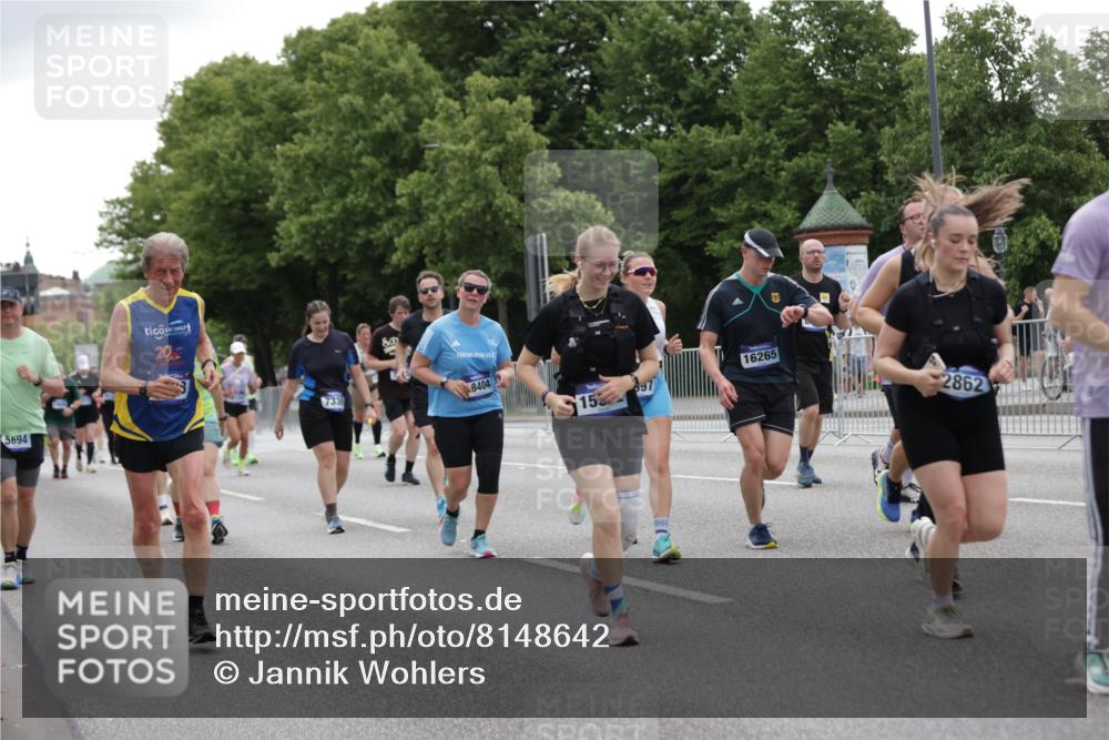 29.06.2025 - hella hamburg halbmarathon Jannik Wohlers http://msf.ph/oto/8148642 29.06.2025 10:49:20 Lombardsbrücke 1040, 1041, 1805, 1888, 2212, 2466, 2862, 2997, 5076, 5552, 5694, 6694, 7305, 7339, 7366, 7679, 8065, 9162, 10403, 10704, 12124, 12388, 13764, 13915, 13942, 14137, 14184, 14214, 14529, 14545, 14692, 15063, 15582, 16097, 16265, 16512, 16944, 16953, 16975, 17196, 17408, 18086, 18404, 18586, 18684, 19071, 19247 meine-sportfotos.de