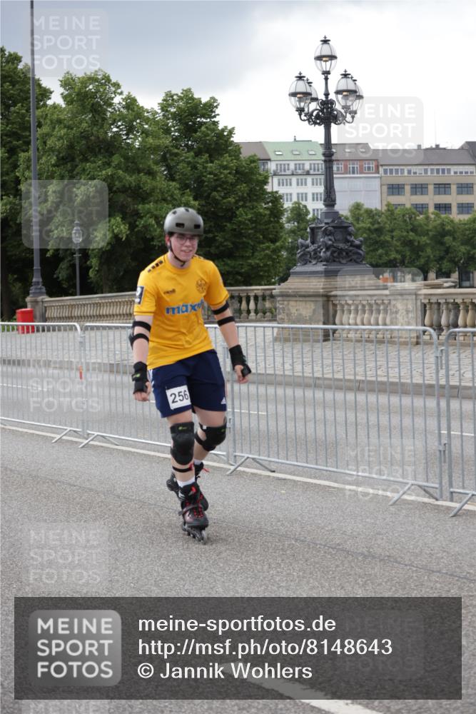 29.06.2025 - hella hamburg halbmarathon Jannik Wohlers http://msf.ph/oto/8148643 29.06.2025 09:11:39 Lombardsbrücke  meine-sportfotos.de