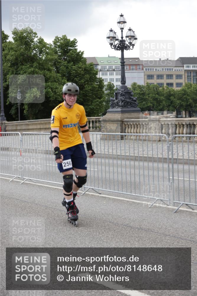 29.06.2025 - hella hamburg halbmarathon Jannik Wohlers http://msf.ph/oto/8148648 29.06.2025 09:11:39 Lombardsbrücke  meine-sportfotos.de