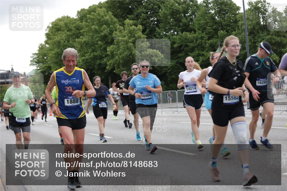 29.06.2025 - hella hamburg halbmarathon Jannik Wohlers http://msf.ph/oto/8148683 29.06.2025 10:49:21 Lombardsbrücke 1040, 1041, 1805, 1888, 2212, 2466, 2862, 2997, 4870, 5076, 5552, 5694, 6694, 7305, 7339, 7366, 7679, 8065, 9015, 9162, 10403, 10683, 10704, 12124, 12388, 13764, 13915, 13942, 14137, 14184, 14214, 14529, 14545, 14692, 15063, 15582, 16097, 16265, 16512, 16944, 16953, 16975, 17196, 17408, 18086, 18404, 18586, 18684, 19071, 19247 meine-sportfotos.de