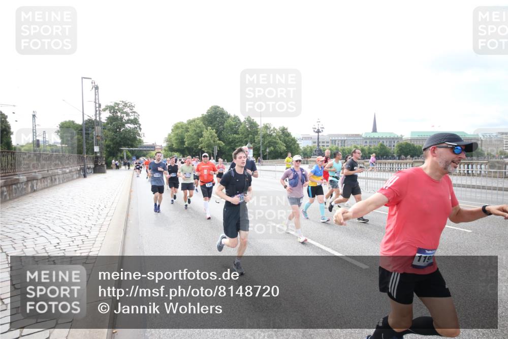 29.06.2025 - hella hamburg halbmarathon Jannik Wohlers http://msf.ph/oto/8148720 29.06.2025 10:17:45 Lombardsbrücke 1159, 1160, 1268, 1325, 1554, 1982, 2087, 2147, 2634, 2931, 3125, 3321, 3482, 3977, 4710, 4738, 4804, 6270, 7094, 7641, 7649, 7838, 7882, 7883, 8067, 8128, 8248, 8607, 9539, 9717, 9734, 9844, 10332, 10908, 10946, 11352, 11450, 11949, 12274, 12498, 12598, 12752, 12939, 13619, 13681, 14320, 14496, 14795, 14831, 15182, 15183, 15343, 15614, 16109, 16644, 16792, 16829, 18145, 18677 meine-sportfotos.de