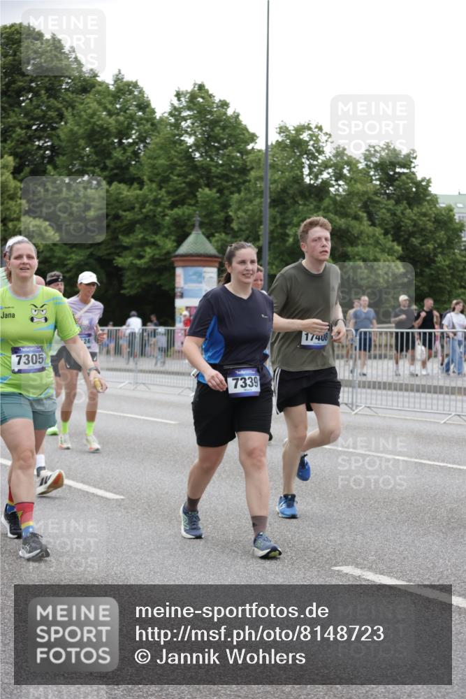 29.06.2025 - hella hamburg halbmarathon Jannik Wohlers http://msf.ph/oto/8148723 29.06.2025 10:49:26 Lombardsbrücke 1040, 1041, 1487, 1511, 1888, 2212, 2466, 2862, 2997, 4870, 5076, 5552, 5694, 5749, 6694, 7366, 7679, 8065, 9015, 9162, 10403, 10683, 10704, 12124, 13309, 13764, 14184, 14214, 14545, 14692, 15063, 15582, 15633, 16097, 16265, 16512, 16953, 16975, 17196, 17408, 18086, 18404, 18684 meine-sportfotos.de