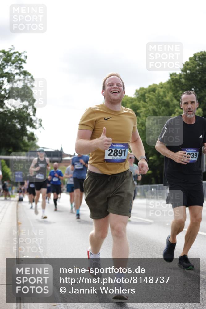 29.06.2025 - hella hamburg halbmarathon Jannik Wohlers http://msf.ph/oto/8148737 29.06.2025 10:12:25 Lombardsbrücke 1020, 1051, 1249, 1851, 1939, 2531, 2891, 2942, 4532, 5150, 6207, 7907, 8917, 8971, 10067, 10402, 11025, 11720, 12456, 13566, 13816, 14540, 14869, 15012, 15531, 16323, 16826, 16911, 17061, 17994, 18178, 18530 meine-sportfotos.de