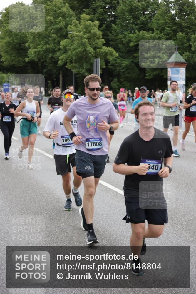 29.06.2025 - hella hamburg halbmarathon Jannik Wohlers http://msf.ph/oto/8148804 29.06.2025 10:49:43 Lombardsbrücke 1487, 1511, 3701, 3710, 3805, 4090, 4168, 5749, 5751, 5997, 6680, 6830, 7721, 7722, 7755, 8254, 9605, 9940, 10060, 10286, 10617, 11030, 11716, 11760, 12079, 13127, 13128, 13309, 13381, 13744, 13846, 14144, 14505, 15626, 15633, 16365, 16410, 16412, 16635, 17256, 18961, 19058, 19086 meine-sportfotos.de