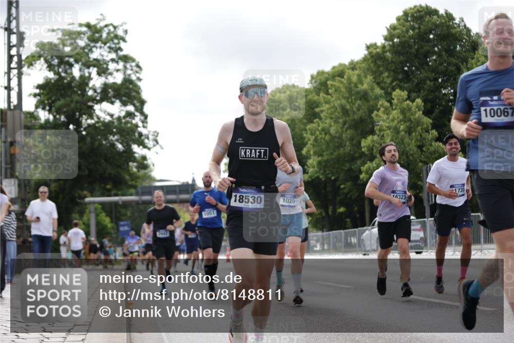 29.06.2025 - hella hamburg halbmarathon Jannik Wohlers http://msf.ph/oto/8148811 29.06.2025 10:12:28 Lombardsbrücke 1020, 1051, 1851, 1939, 2531, 2891, 2942, 4532, 6207, 7873, 7907, 8917, 10067, 10402, 11025, 11720, 14404, 14869, 15012, 15531, 16323, 16826, 16911, 17061, 17994, 18530 meine-sportfotos.de