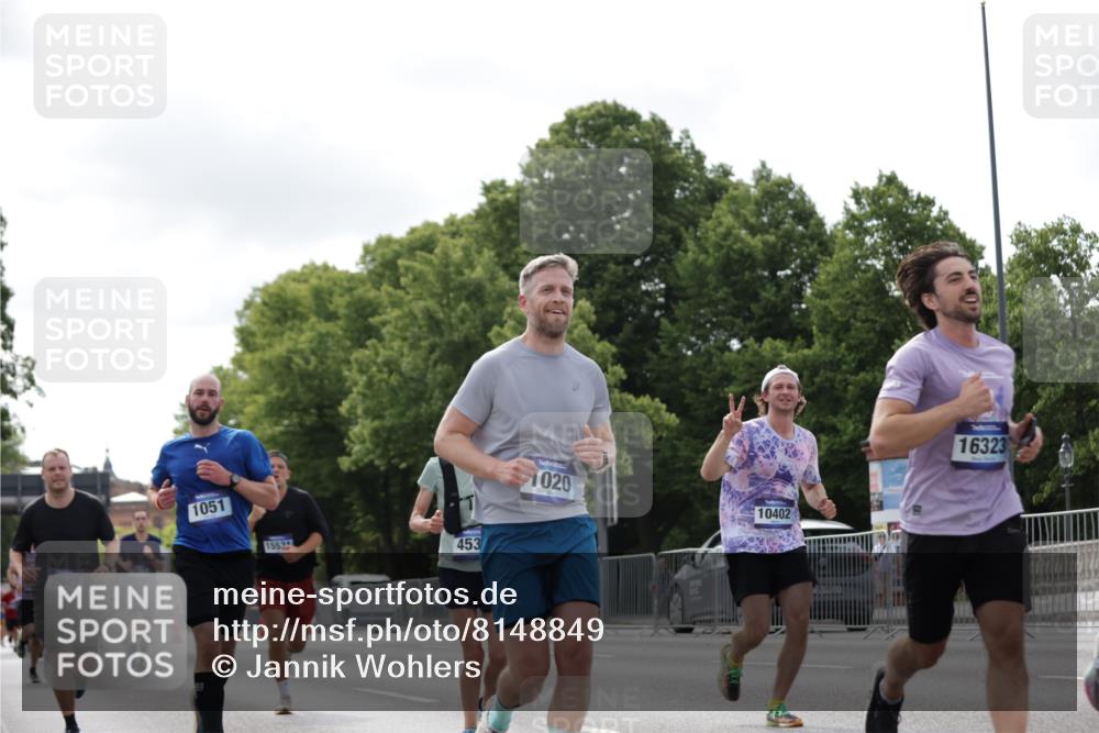 29.06.2025 - hella hamburg halbmarathon Jannik Wohlers http://msf.ph/oto/8148849 29.06.2025 10:12:29 Lombardsbrücke 1020, 1051, 1851, 1939, 2531, 2891, 2942, 4532, 6207, 7873, 7907, 8398, 8405, 8917, 10067, 10402, 11025, 11720, 14404, 14869, 15012, 15531, 16323, 16826, 16911, 17061, 17699, 17994, 18530 meine-sportfotos.de