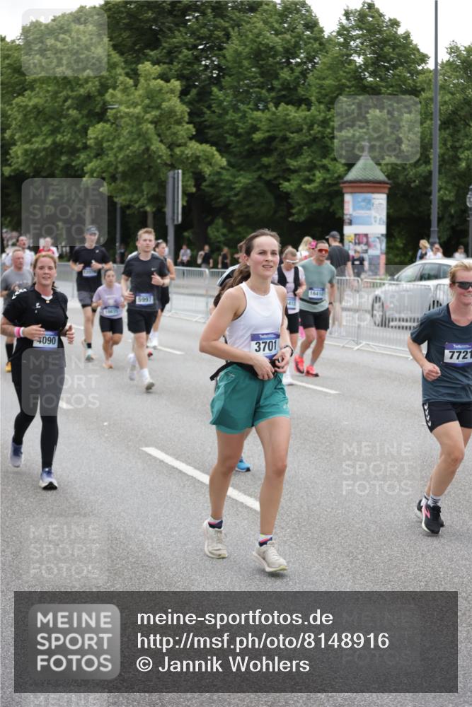 29.06.2025 - hella hamburg halbmarathon Jannik Wohlers http://msf.ph/oto/8148916 29.06.2025 10:49:45 Lombardsbrücke 1487, 1511, 3701, 3710, 3805, 3897, 4090, 4168, 5749, 5751, 5997, 6680, 6830, 7721, 7722, 7755, 8254, 9605, 9940, 10060, 10286, 10617, 11030, 11426, 11716, 11760, 12079, 13127, 13128, 13309, 13381, 13744, 13846, 14144, 14505, 14940, 15626, 15633, 16365, 16410, 16412, 16635, 17256, 18961, 19058, 19086 meine-sportfotos.de