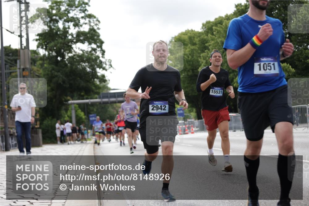 29.06.2025 - hella hamburg halbmarathon Jannik Wohlers http://msf.ph/oto/8148926 29.06.2025 10:12:31 Lombardsbrücke 1020, 1051, 1851, 1939, 2531, 2891, 2942, 4532, 6207, 7873, 7907, 8398, 8405, 8917, 9141, 10067, 10402, 11025, 11720, 14404, 15012, 15531, 16323, 17061, 17699, 17994, 18320, 18530 meine-sportfotos.de