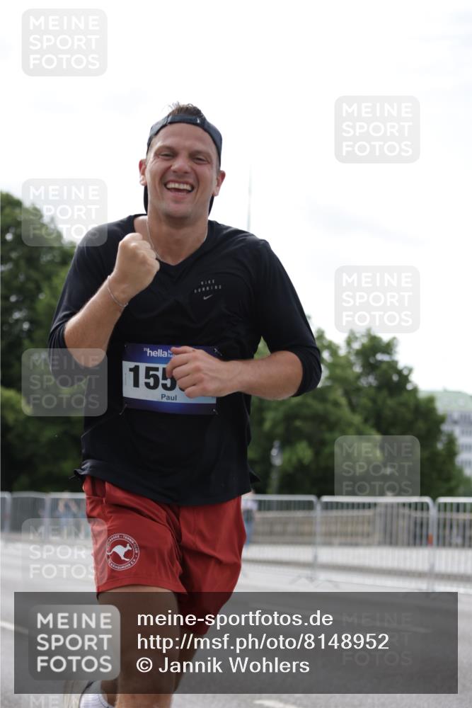 29.06.2025 - hella hamburg halbmarathon Jannik Wohlers http://msf.ph/oto/8148952 29.06.2025 10:12:33 Lombardsbrücke 1020, 1051, 1851, 1939, 2942, 4532, 6207, 7873, 8398, 8405, 8917, 9141, 10067, 10402, 11025, 11720, 14404, 15012, 15531, 16255, 16323, 17061, 17699, 17994, 18320, 18530 meine-sportfotos.de