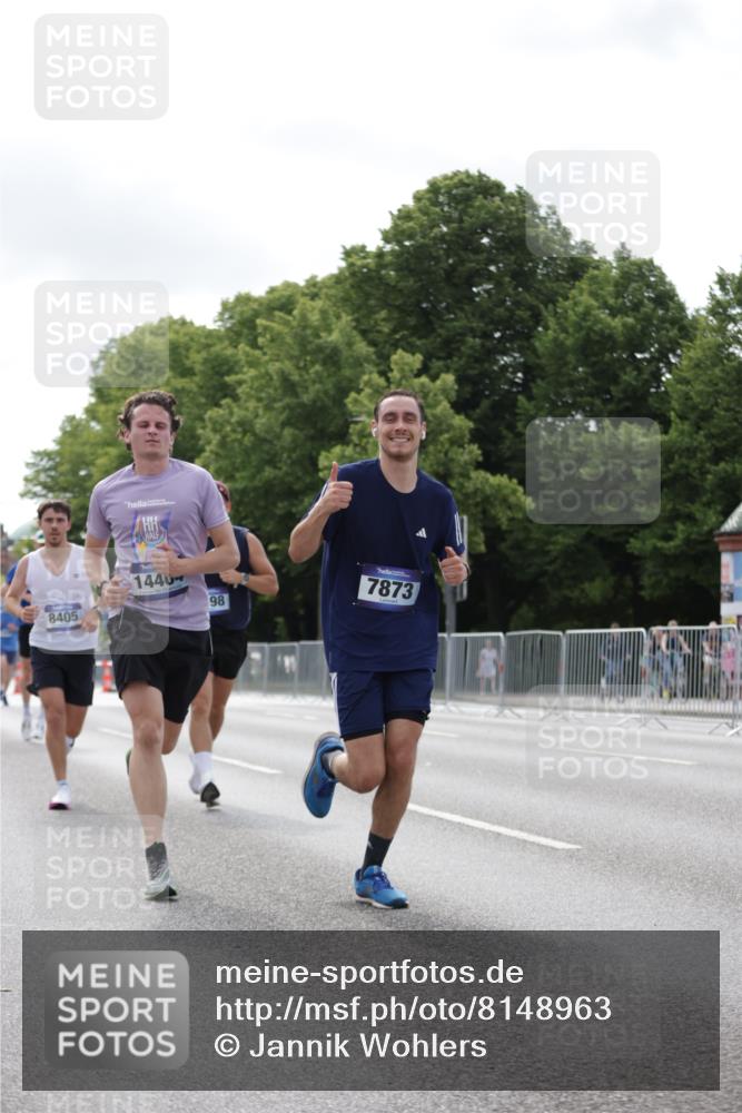 29.06.2025 - hella hamburg halbmarathon Jannik Wohlers http://msf.ph/oto/8148963 29.06.2025 10:12:35 Lombardsbrücke 1020, 1051, 2942, 4532, 6207, 7873, 8398, 8405, 9141, 10067, 10402, 11025, 11720, 14404, 15531, 16255, 16323, 17061, 17699, 18048, 18320, 18530 meine-sportfotos.de