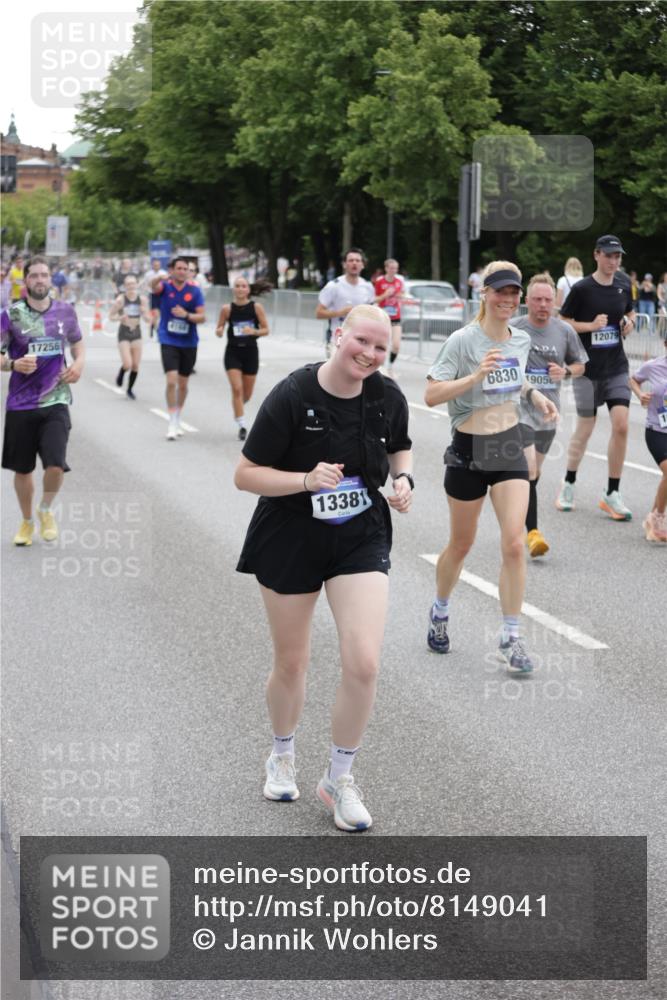 29.06.2025 - hella hamburg halbmarathon Jannik Wohlers http://msf.ph/oto/8149041 29.06.2025 10:49:48 Lombardsbrücke 3203, 3701, 3710, 3805, 3897, 4090, 4168, 5119, 5751, 5997, 6680, 6830, 7721, 7722, 7755, 8254, 9605, 9940, 10060, 10286, 10617, 11030, 11426, 11696, 11716, 11760, 12079, 13127, 13128, 13381, 13744, 13846, 13887, 14144, 14505, 14940, 15626, 16365, 16410, 16412, 16635, 17256, 18961, 19058, 19086 meine-sportfotos.de