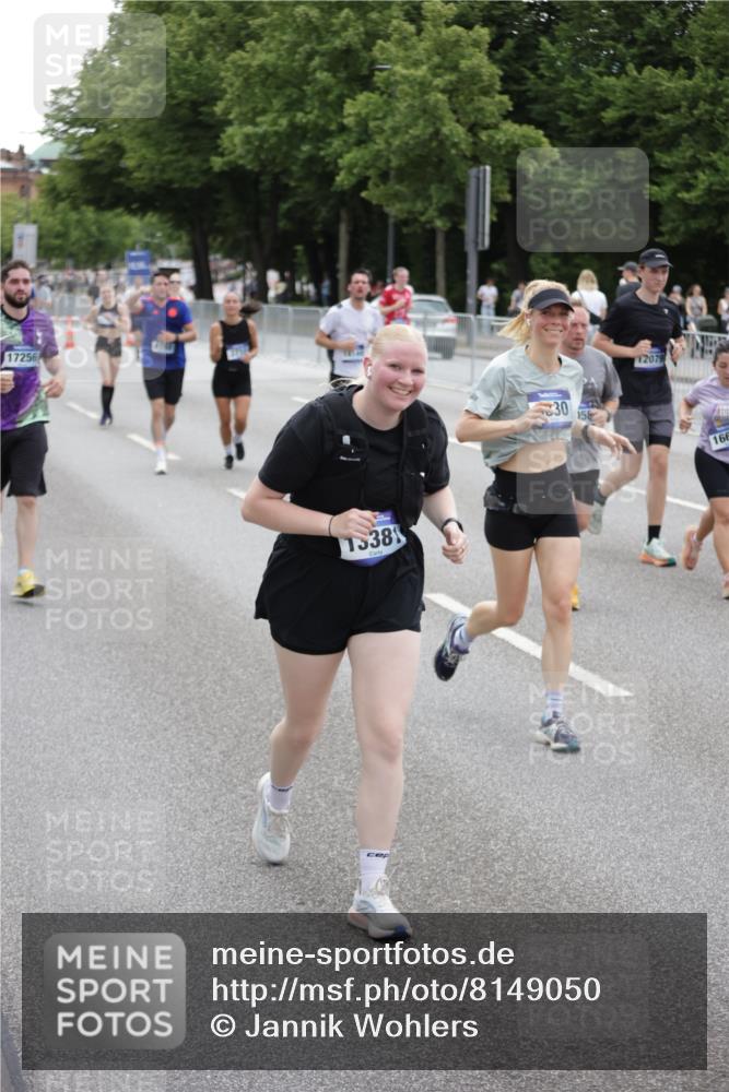 29.06.2025 - hella hamburg halbmarathon Jannik Wohlers http://msf.ph/oto/8149050 29.06.2025 10:49:48 Lombardsbrücke 3203, 3701, 3710, 3805, 3897, 4090, 4168, 5119, 5751, 5997, 6680, 6830, 7721, 7722, 7755, 8254, 9605, 9940, 10060, 10286, 10617, 11030, 11426, 11696, 11716, 11760, 12079, 13127, 13128, 13381, 13744, 13846, 13887, 14144, 14505, 14940, 15626, 16365, 16410, 16412, 16635, 17256, 18961, 19058, 19086 meine-sportfotos.de