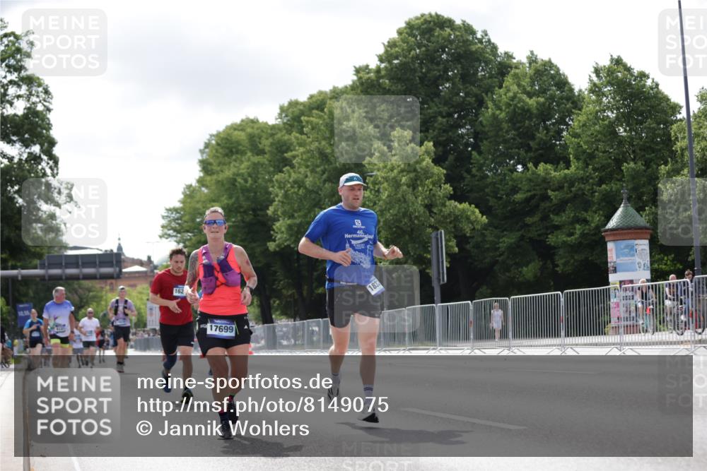 29.06.2025 - hella hamburg halbmarathon Jannik Wohlers http://msf.ph/oto/8149075 29.06.2025 10:12:38 Lombardsbrücke 1020, 1051, 2942, 4532, 6207, 7873, 8398, 8405, 9141, 10067, 10402, 11720, 14404, 15531, 16030, 16255, 16323, 16437, 17699, 18048, 18320, 18530 meine-sportfotos.de