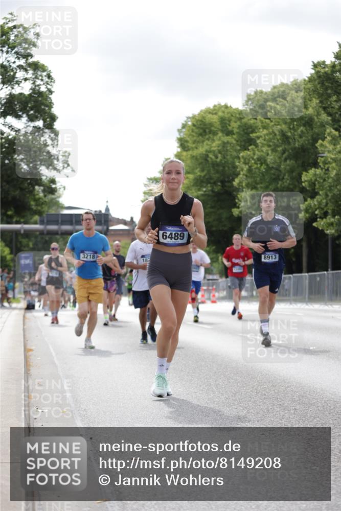 29.06.2025 - hella hamburg halbmarathon Jannik Wohlers http://msf.ph/oto/8149208 29.06.2025 10:12:49 Lombardsbrücke 1007, 1747, 1859, 2961, 3218, 3360, 3728, 6489, 8398, 8405, 8913, 9141, 9527, 12492, 15922, 16030, 16255, 16437, 17474, 17699, 17988, 18048, 18320, 18732, 18754 meine-sportfotos.de