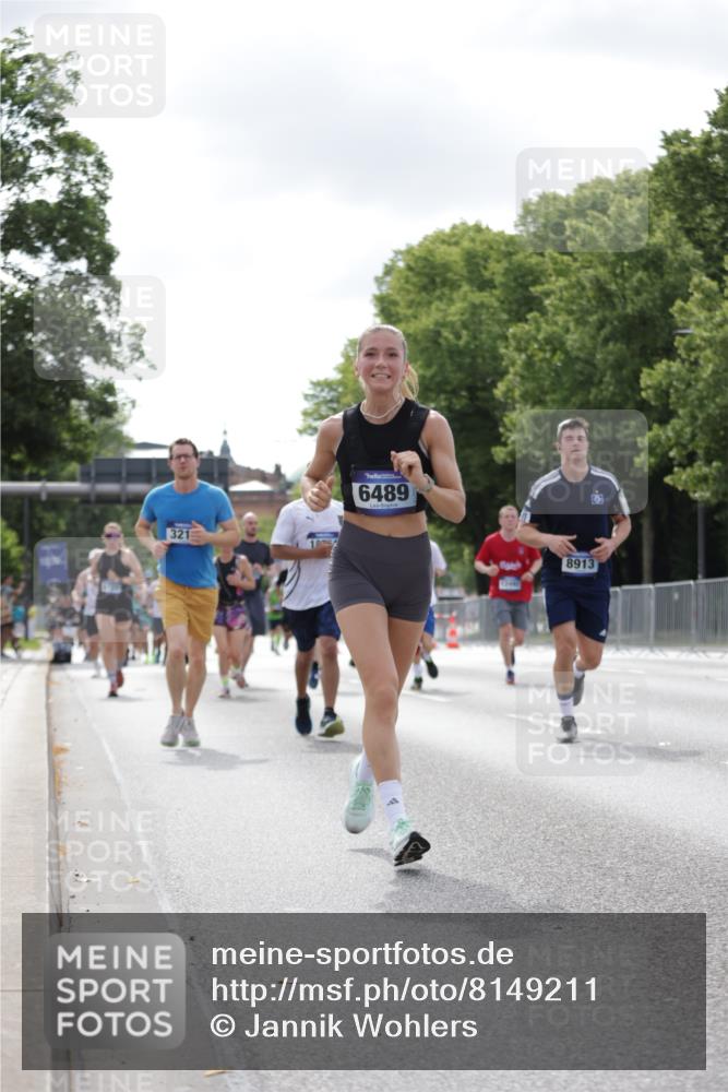 29.06.2025 - hella hamburg halbmarathon Jannik Wohlers http://msf.ph/oto/8149211 29.06.2025 10:12:49 Lombardsbrücke 1007, 1747, 1859, 2961, 3218, 3360, 3728, 6489, 8398, 8405, 8913, 9141, 9527, 12492, 15922, 16030, 16255, 16437, 17474, 17699, 17988, 18048, 18320, 18732, 18754 meine-sportfotos.de