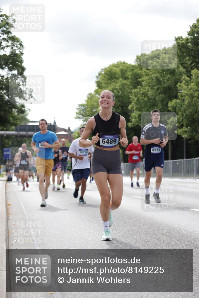29.06.2025 - hella hamburg halbmarathon Jannik Wohlers http://msf.ph/oto/8149225 29.06.2025 10:12:49 Lombardsbrücke 1007, 1747, 1859, 2961, 3218, 3360, 3728, 6489, 8398, 8405, 8913, 9141, 9527, 12492, 15922, 16030, 16255, 16437, 17474, 17699, 17988, 18048, 18320, 18732, 18754 meine-sportfotos.de
