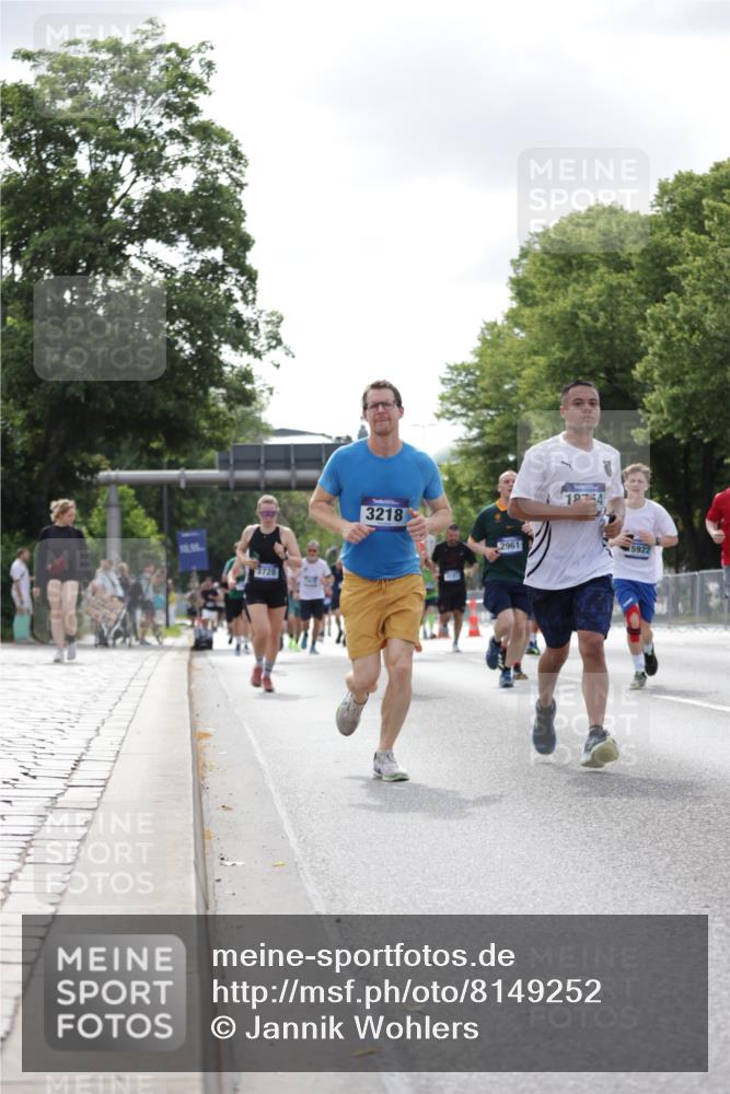 29.06.2025 - hella hamburg halbmarathon Jannik Wohlers http://msf.ph/oto/8149252 29.06.2025 10:12:50 Lombardsbrücke 1007, 1747, 1859, 2961, 3218, 3360, 3728, 3729, 6489, 7346, 8398, 8405, 8913, 9141, 9527, 12492, 15922, 16030, 16255, 16437, 17474, 17699, 17988, 18048, 18320, 18732, 18754 meine-sportfotos.de